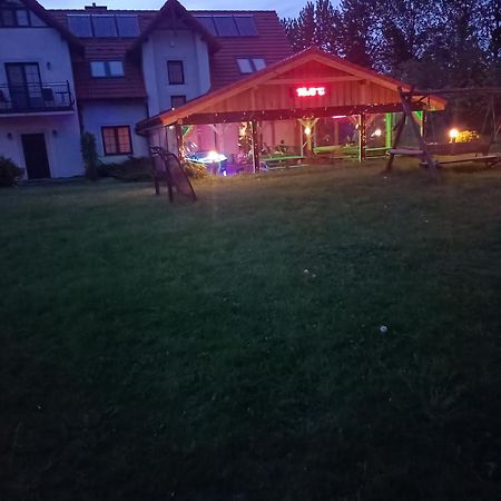 Kalski Dworek Węgorzewo Exterior foto